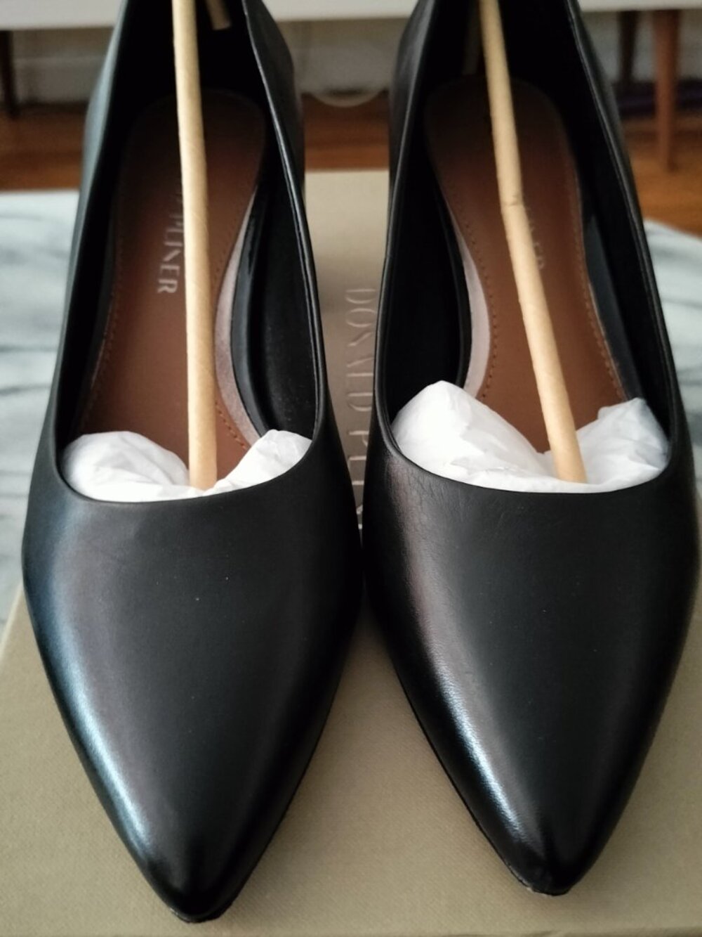 Donald Pliner Women's Nappa Suzette Pointed Toe Pump Black Leather Size 10 NEW